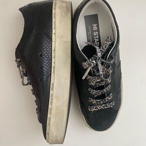 ￼ Golden goose deluxe, Hi star sneakers!! rare sold out in stores like new

!